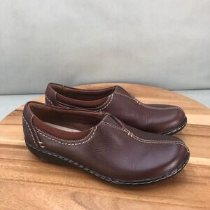 Clarks Collection Brown Leather Slip On Loafers Womens Size 7 M